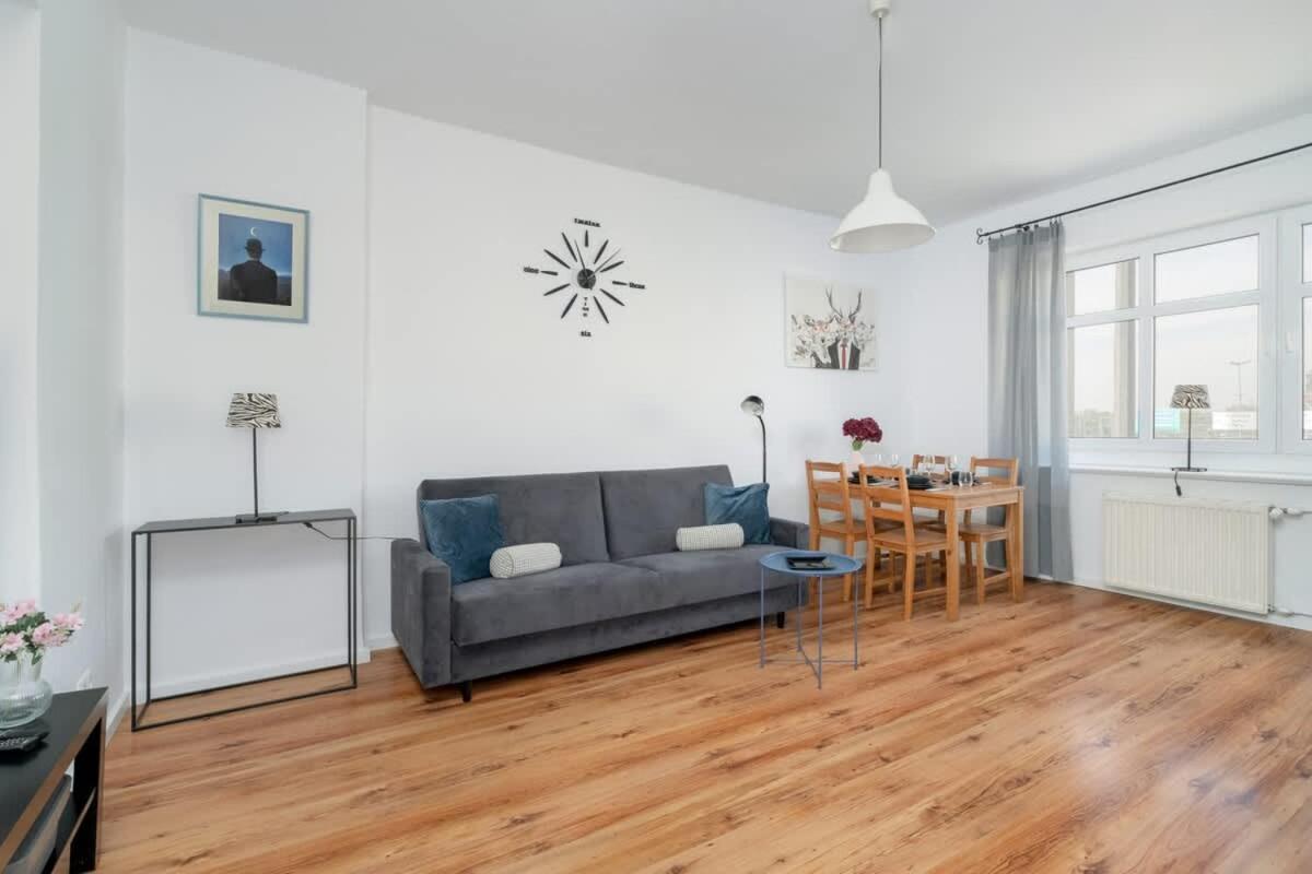 Appartamento Konarskiego Blisko Jeziora Maltanskiego By Renters
