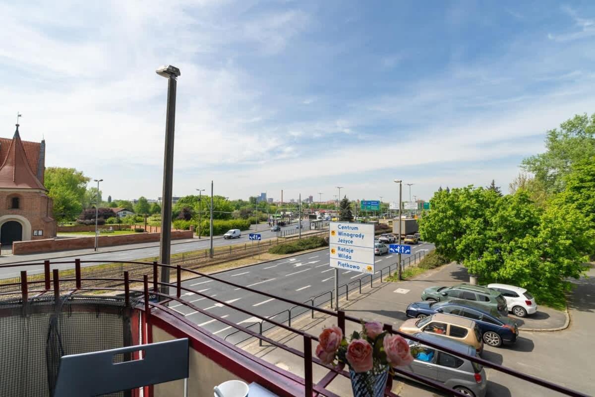 Konarskiego Blisko Jeziora Maltanskiego By Renters * Poznań